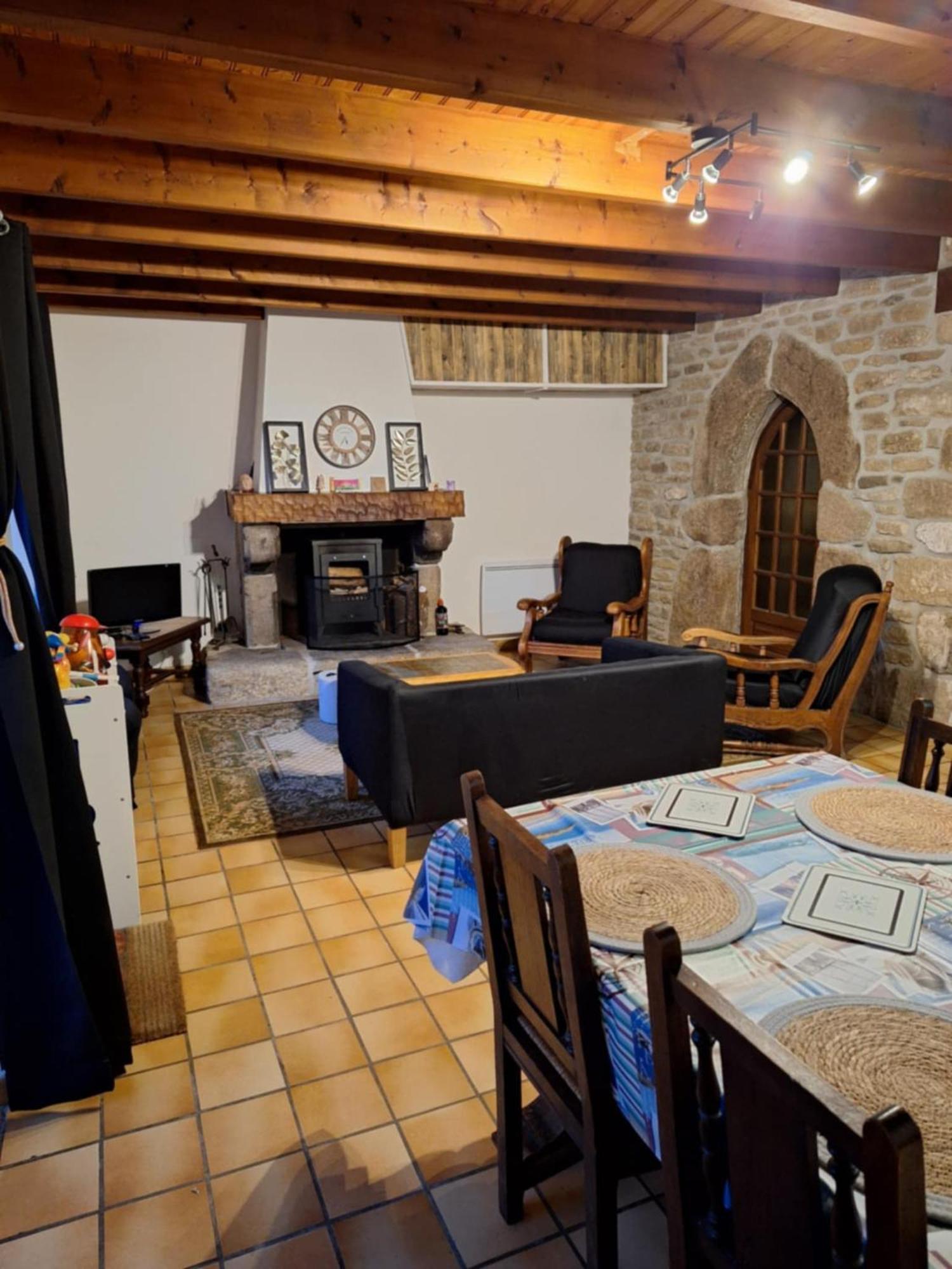 Gite Des Monts D'Arree La Feuillee Luaran gambar
